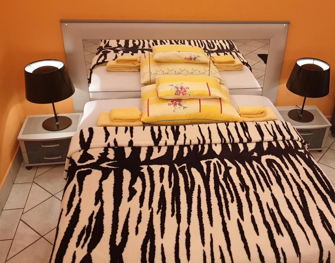 Apartment In The Center Of Budapest -Free Garage Parking エクステリア 写真